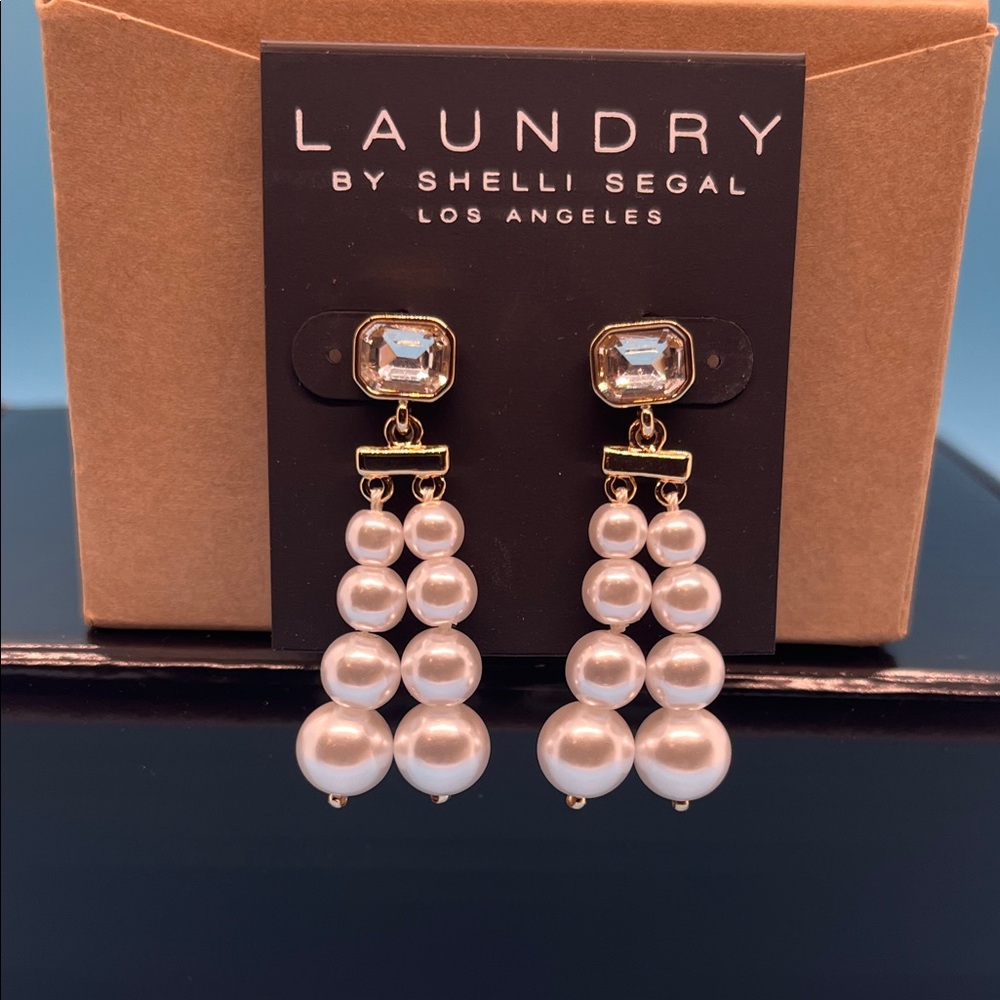 Laundry By Shelli Segal Gold and White Earrings